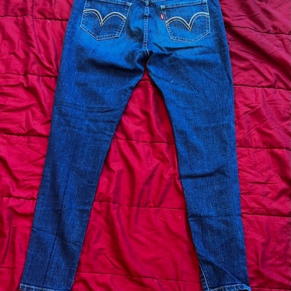 Levi’s Jeans - Picture 6 of 8
